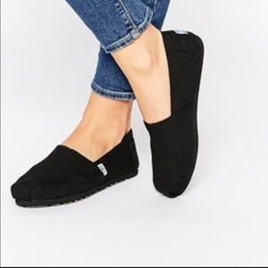 TOMS Women's Alpargata faded black Loafer Flat size 8.5💕new with tags.